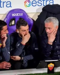 韦德官方网站-罗马败走穆帅暴走：又是凭空判点 又见裁判抢劫