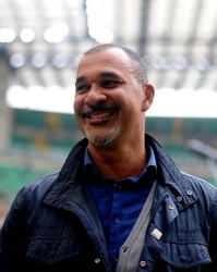 古利特：以前足坛最优秀后卫均出自意大利，不能丢掉防守传统