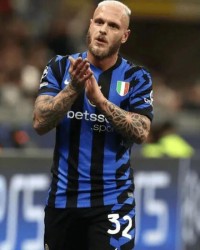 韦德官方网站-曼联考虑引进多面性左路球员，迪马尔科非首选|左后卫|费代里科·迪马尔科|俱乐部|身价|左边锋_新浪体育_新浪新闻